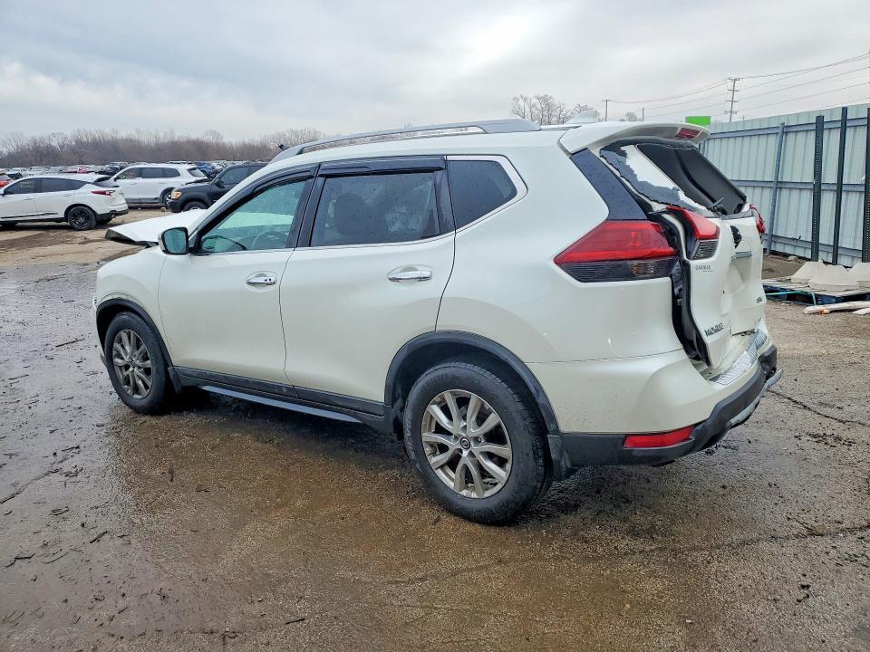 2018 Nissan Rogue sv