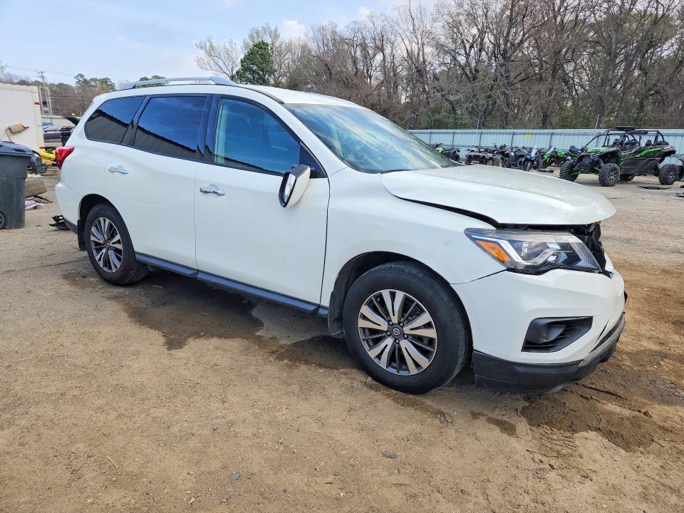 2020 Nissan Pathfinder s