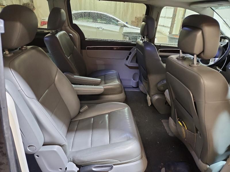 2012 Volkswagen Routan sel Premium