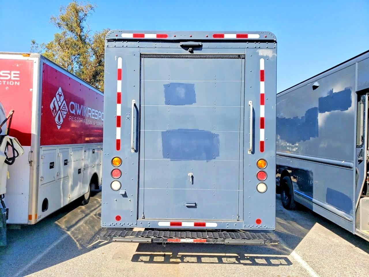 2020 Freigliner 2020 Freightliner MT45G Chassis Delivery Truck