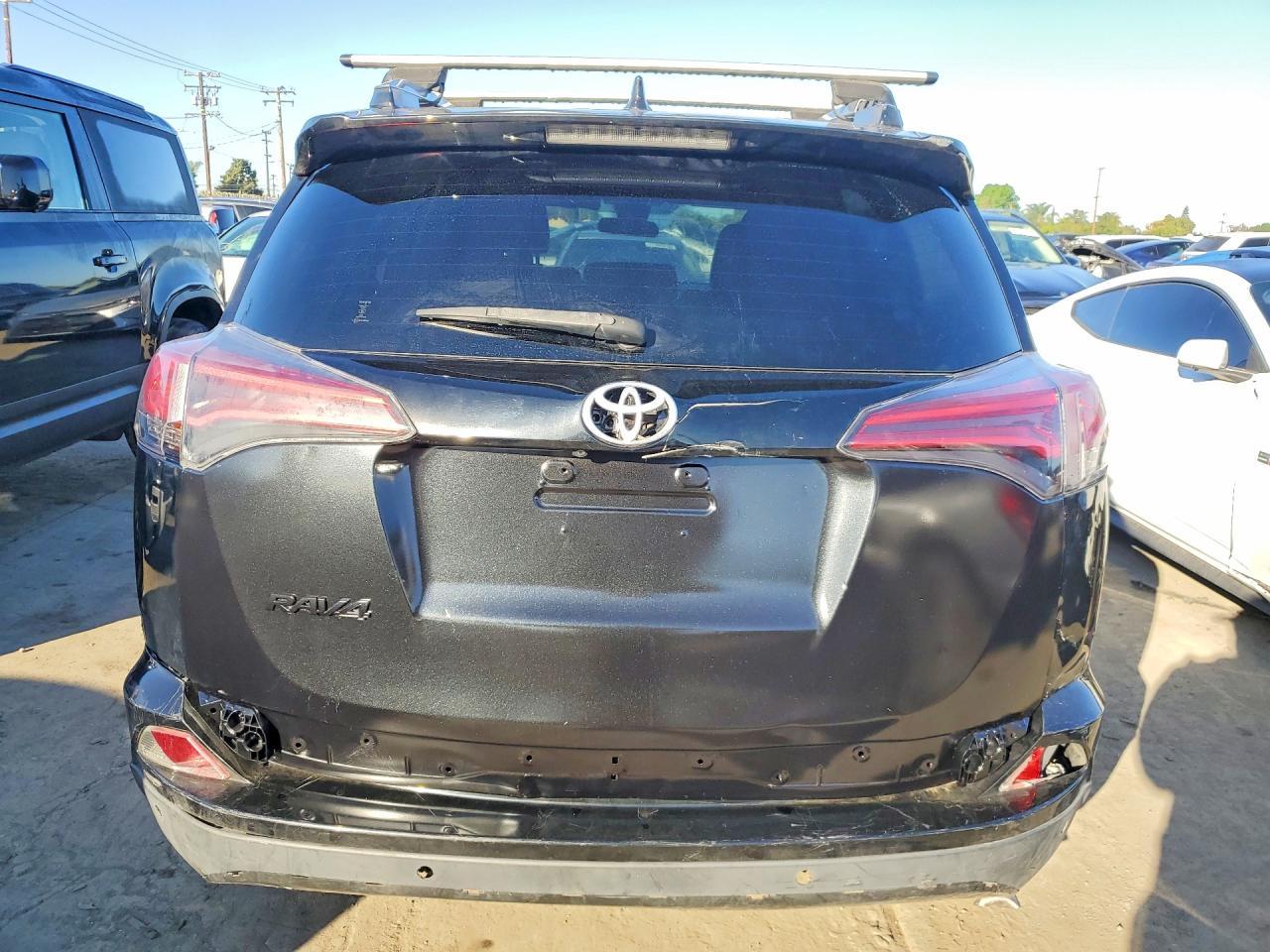 2017 Toyota Rav4 hv se