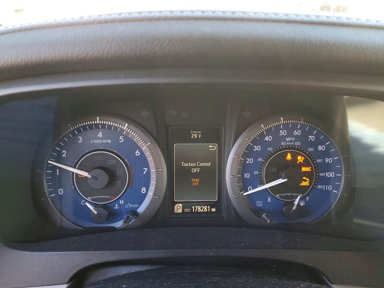 2016 Toyota Sienna xle