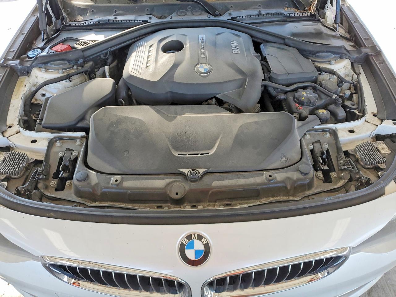 2017 BMW 330 Xigt
