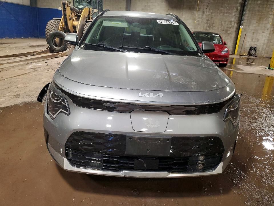 2023 KIA Niro Wind