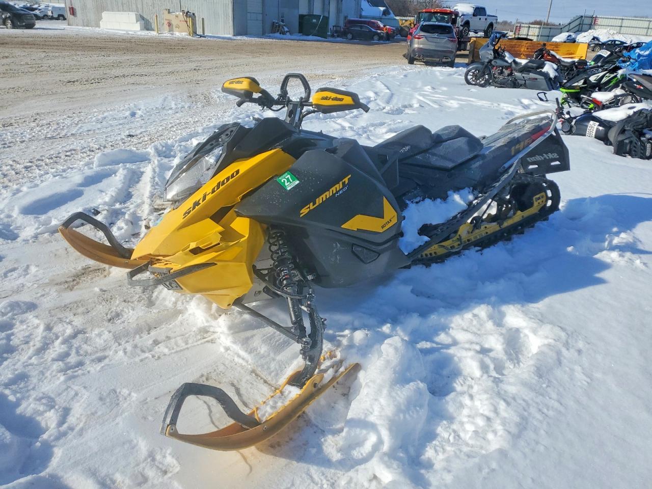 2023 Skidoo Summit X85