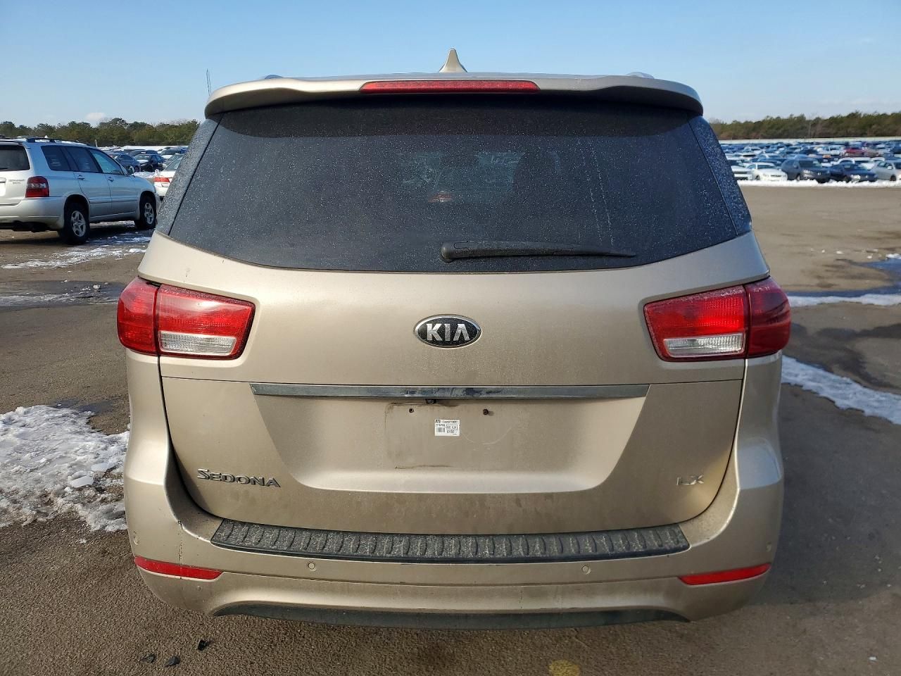 2015 KIA Sedona lx