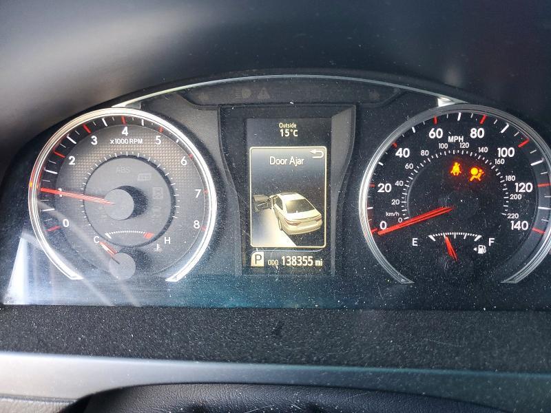 2016 Toyota Camry le