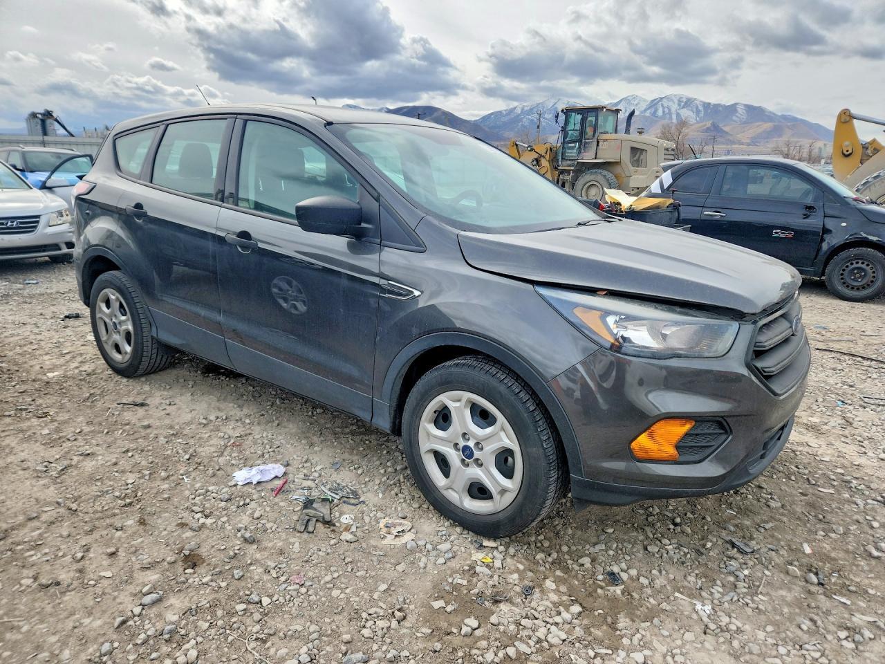 2018 Ford Escape s