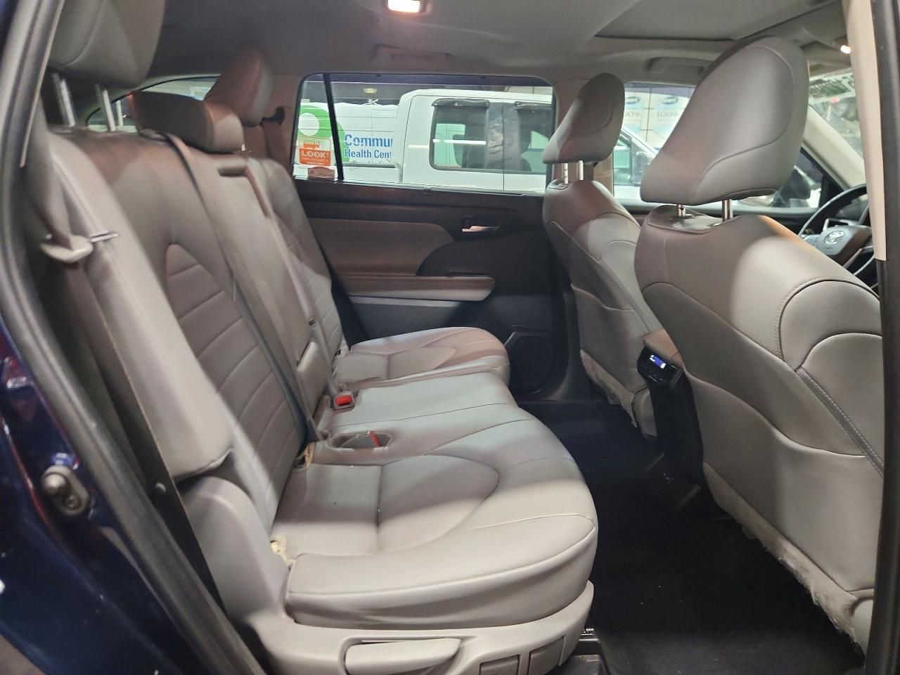 2022 Toyota Highlander Hybrid xle