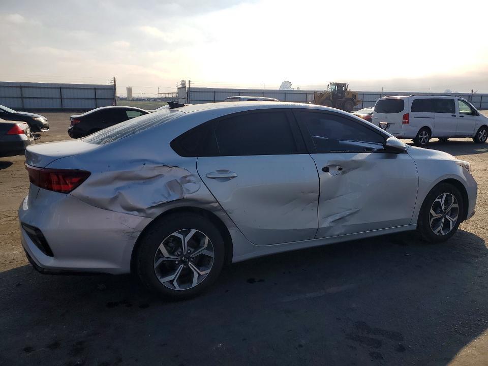 2021 KIA Forte fe