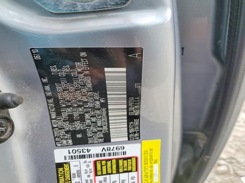 2011 Toyota Sienna le 8-passenger