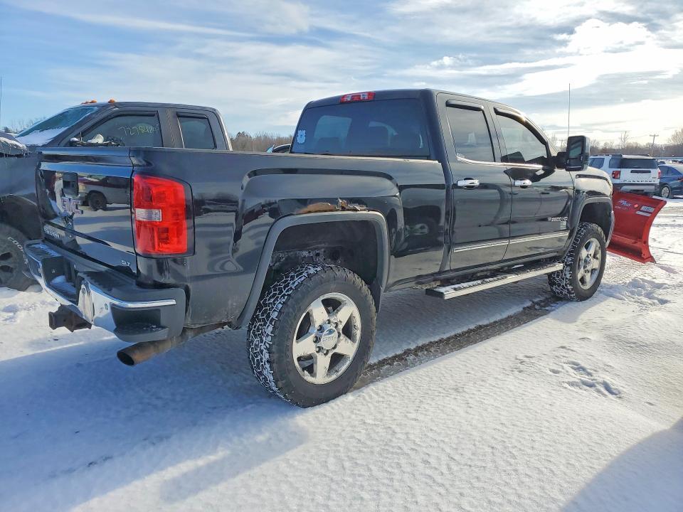 2015 GMC Sierra K2500 slt