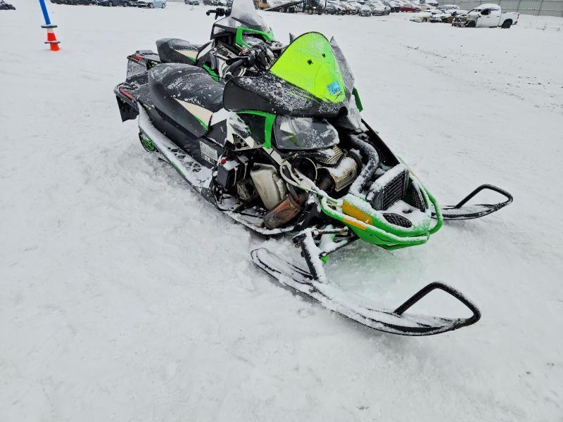2010 Arctic Cat Z1 Snowmobile