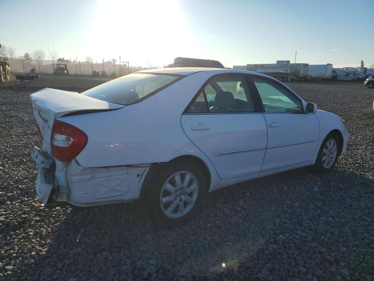 2004 Toyota Camry xle