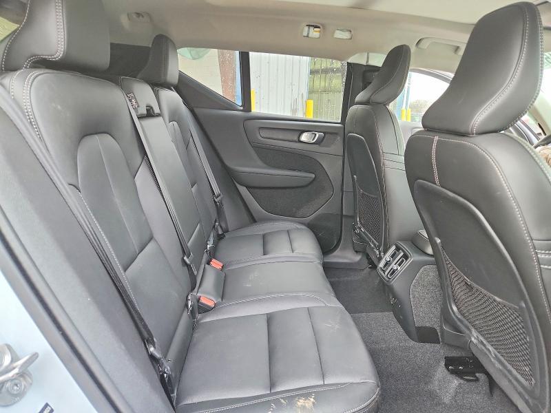 2025 Volvo Xc40 Plus