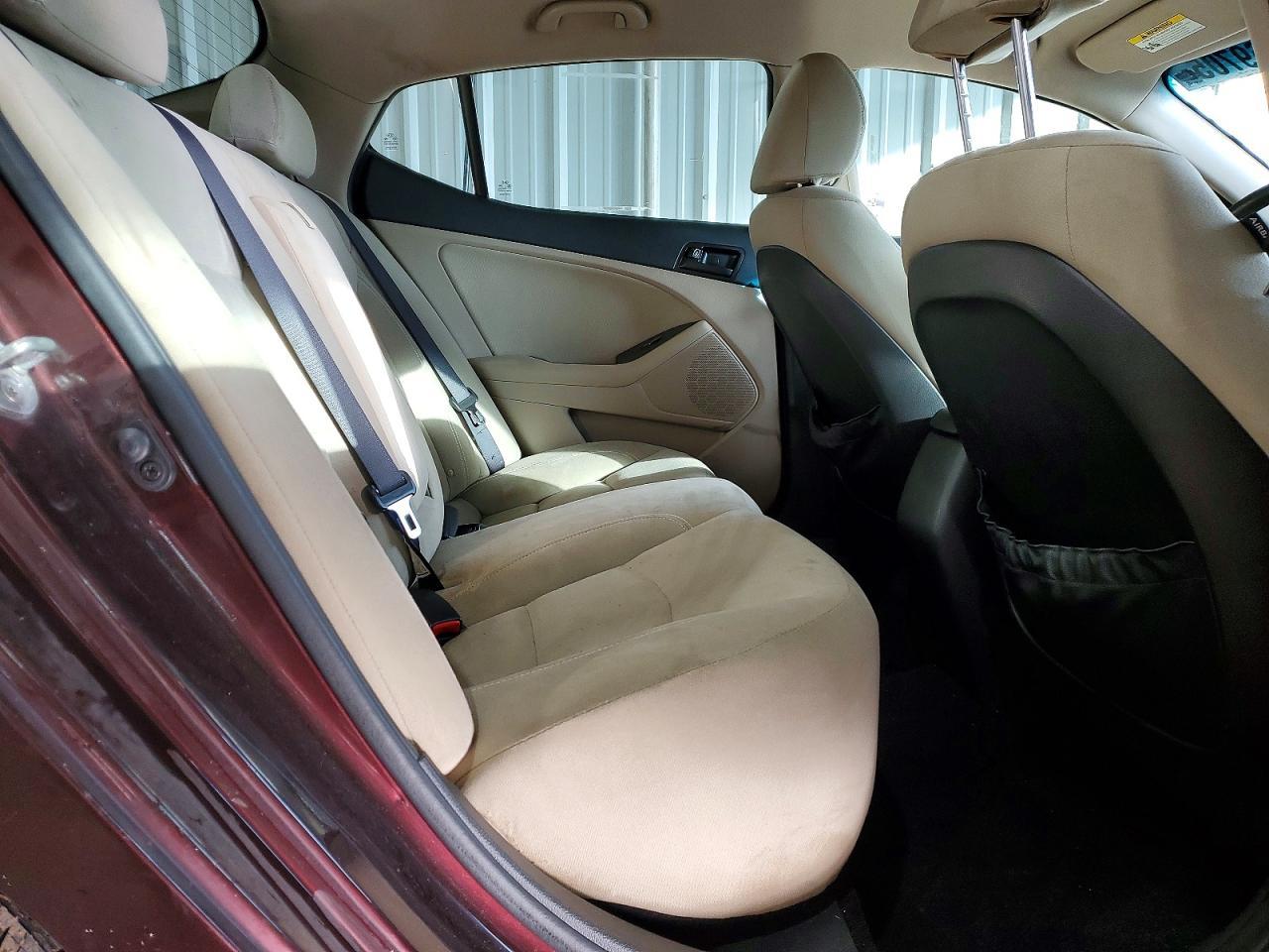 2012 KIA Optima lx