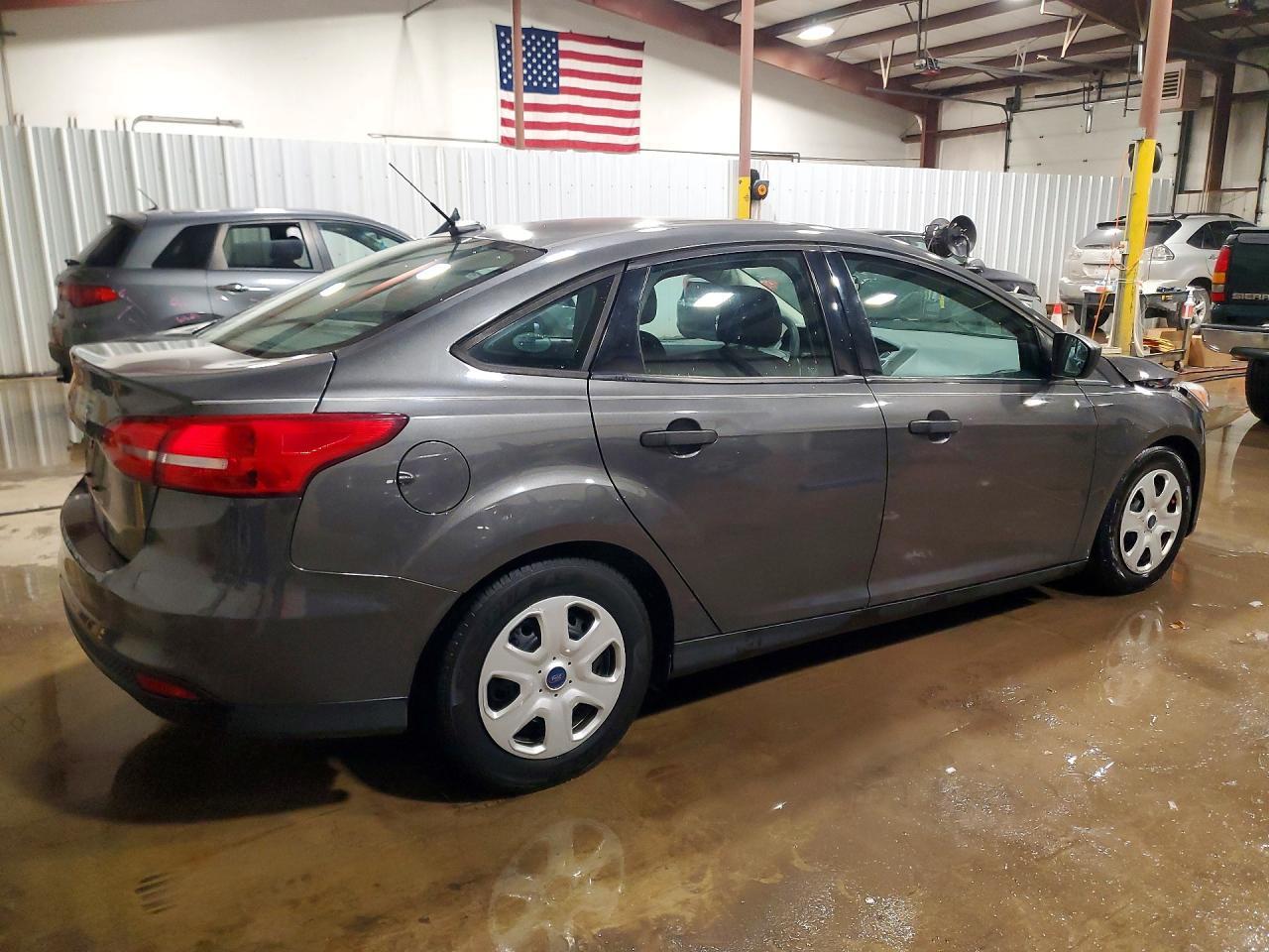 2016 Ford Focus s