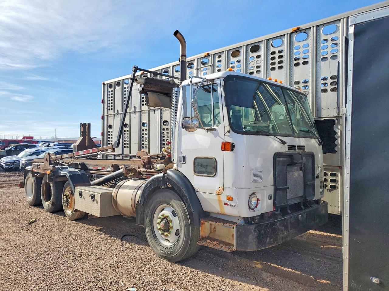 2009 Autocar Llc 2009 Autocar WR ROLL-OFF Container Truck