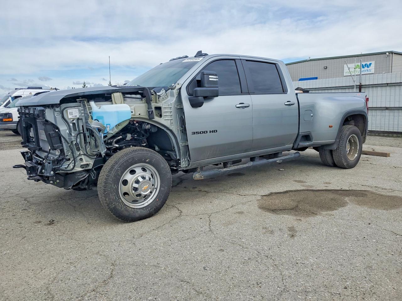 2026 Chevrolet Silverado K3500 LT