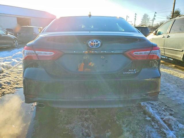 2020 Toyota Camry xle
