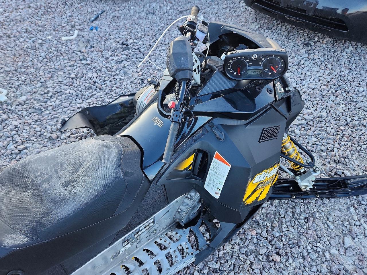 2009 Skidoo MXZ Adrenaline
