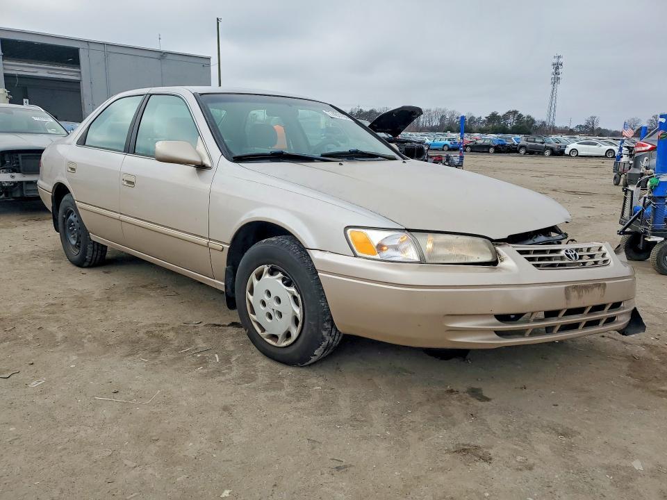1999 Toyota Camry le