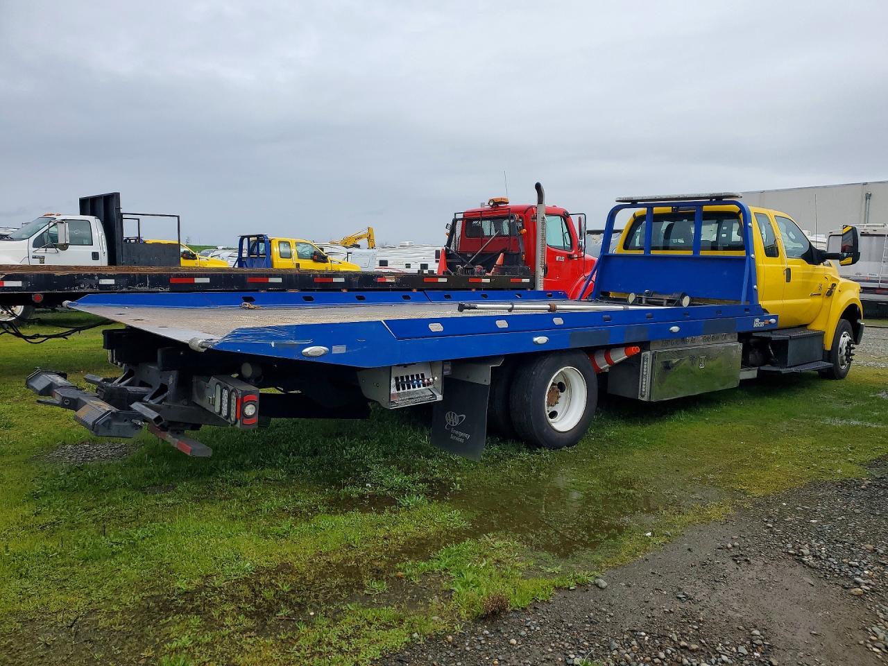 2021 Ford F650 Super Duty Rollback Truck