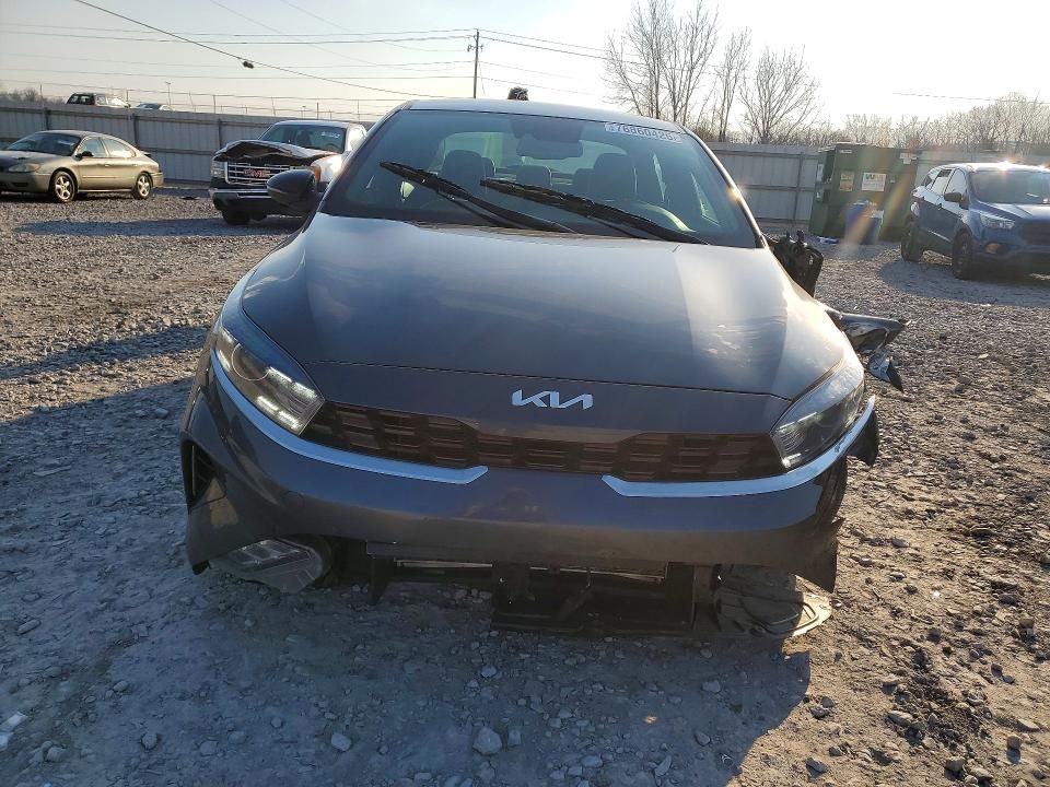 2024 KIA Forte gt Line