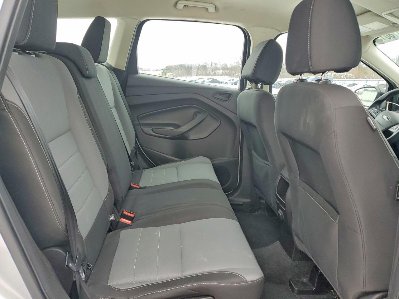2017 Ford Escape s