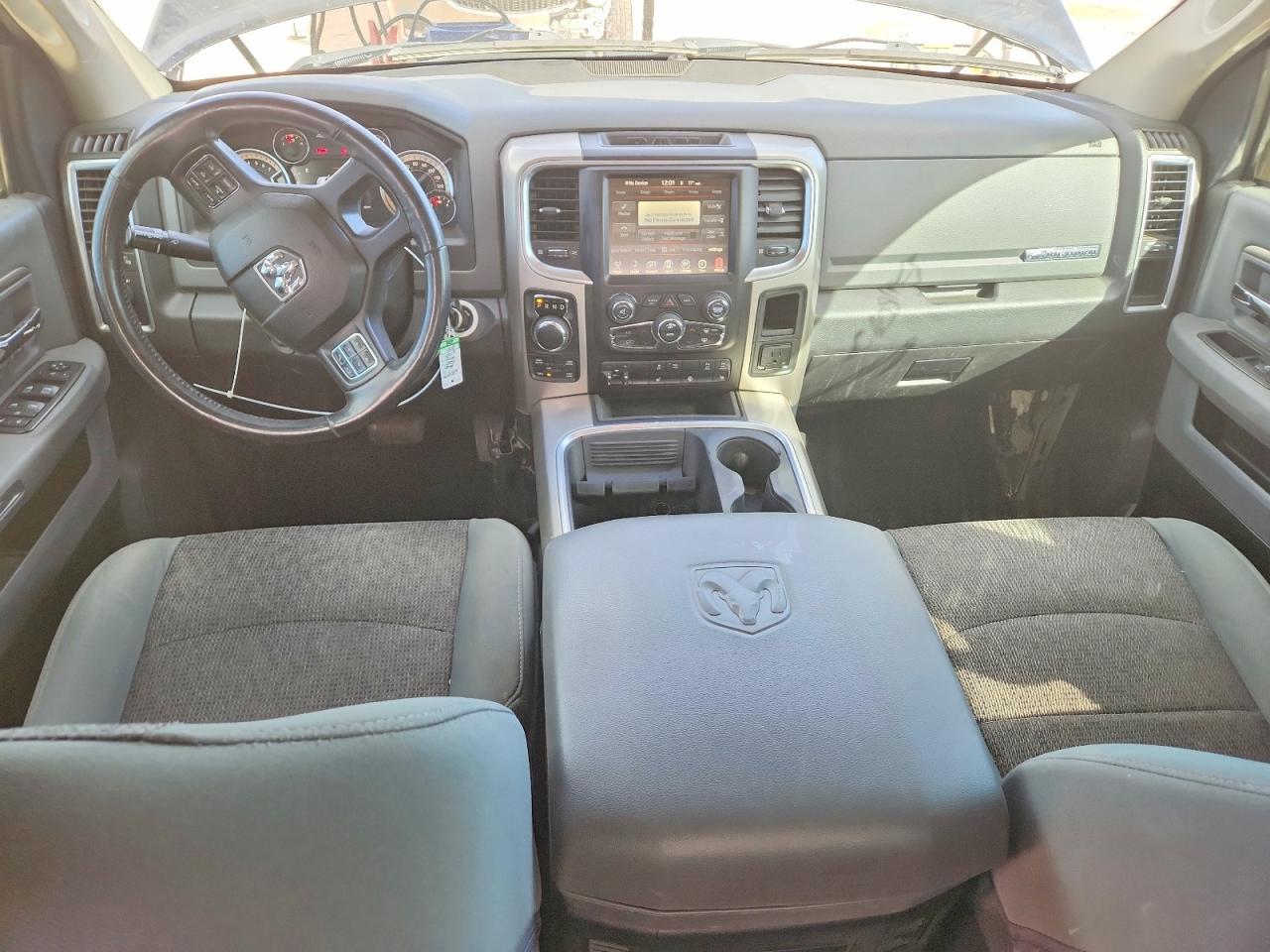 2017 Dodge Ram 1500 slt