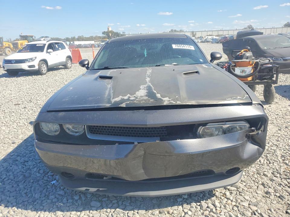 2013 Dodge Challenger sxt