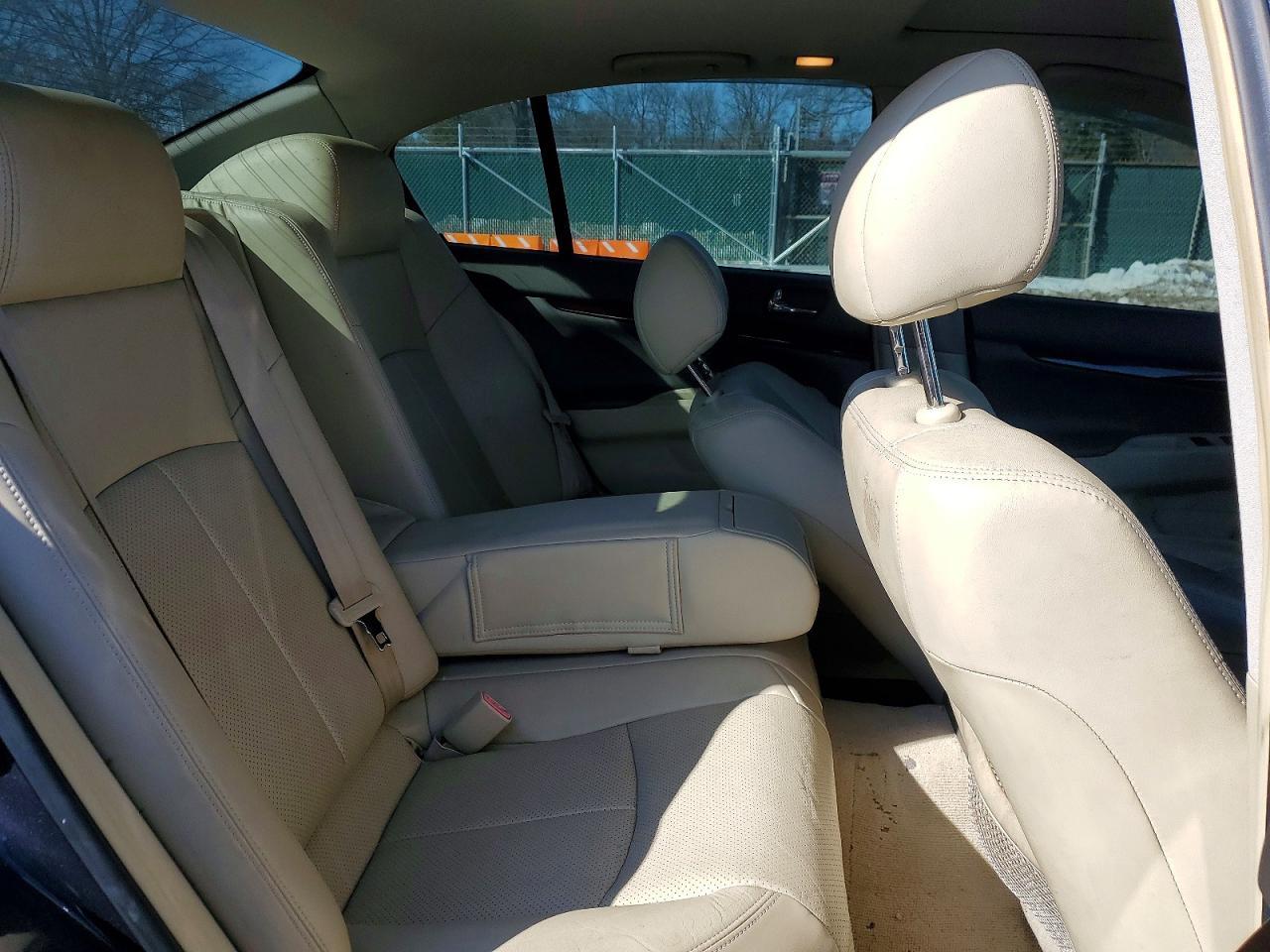 2011 Infiniti G37 Base