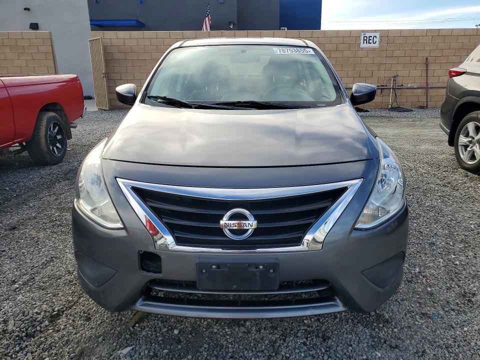 2017 Nissan Versa 1.6 sv