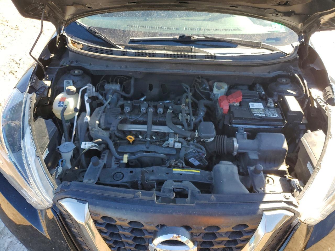2019 Nissan Kicks s
