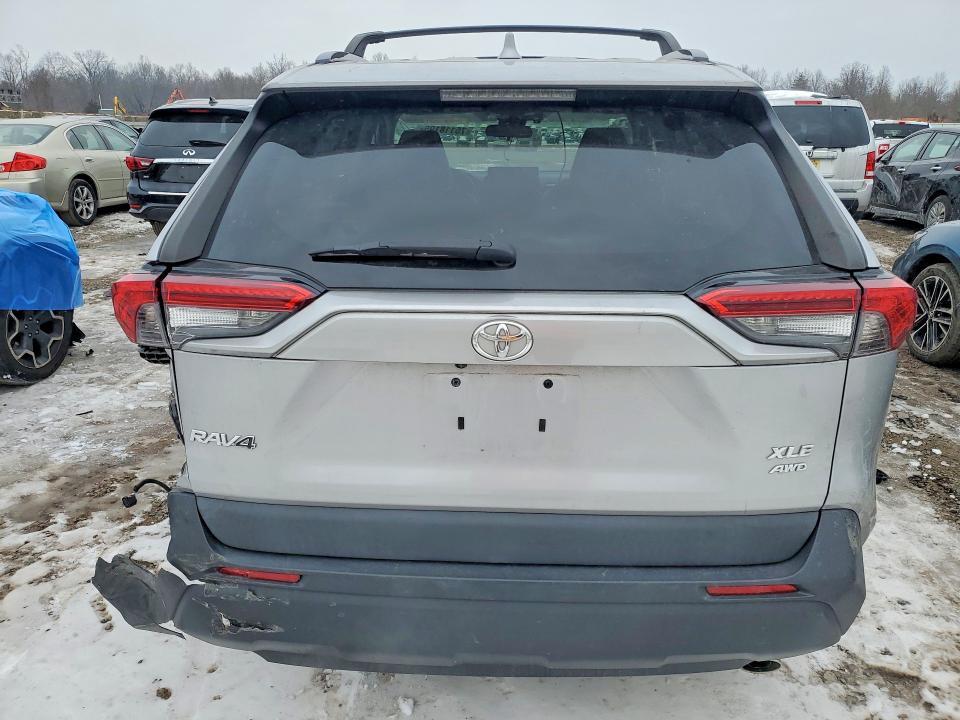2020 Toyota Rav4 xle Premium