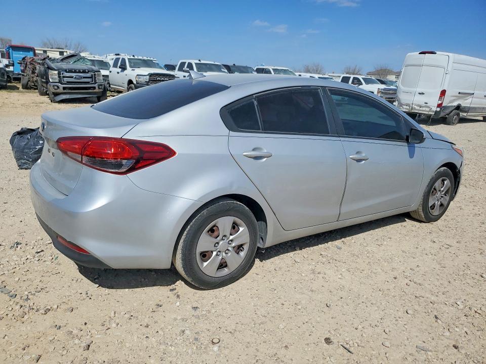 2018 KIA Forte lx