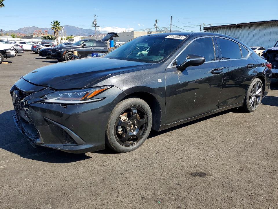 2019 Lexus ES