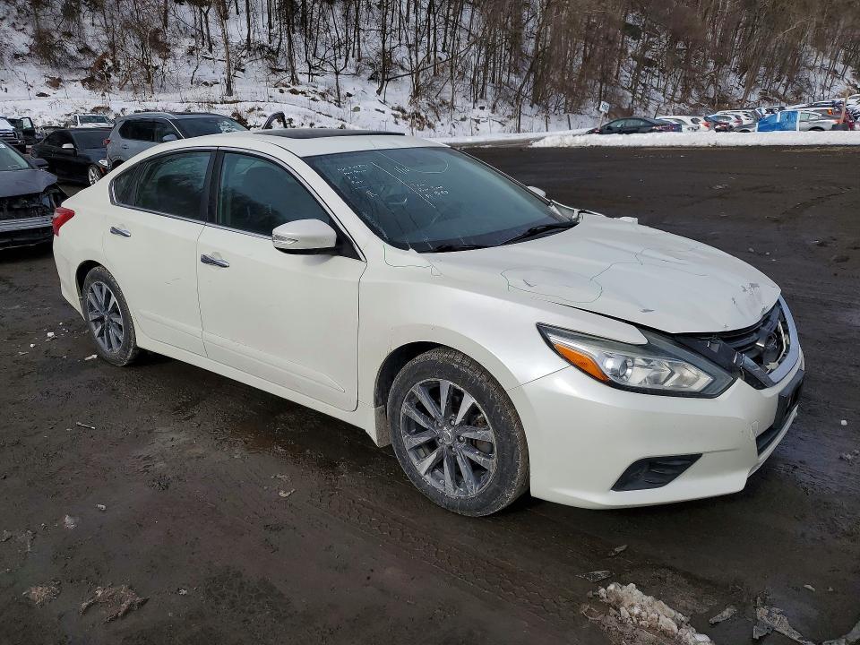 2016 Niss Altima 2.5 sv