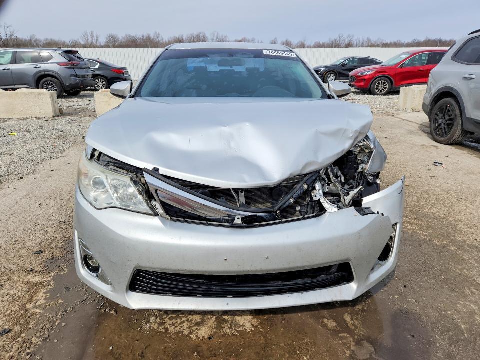2014 Toyota Camry le