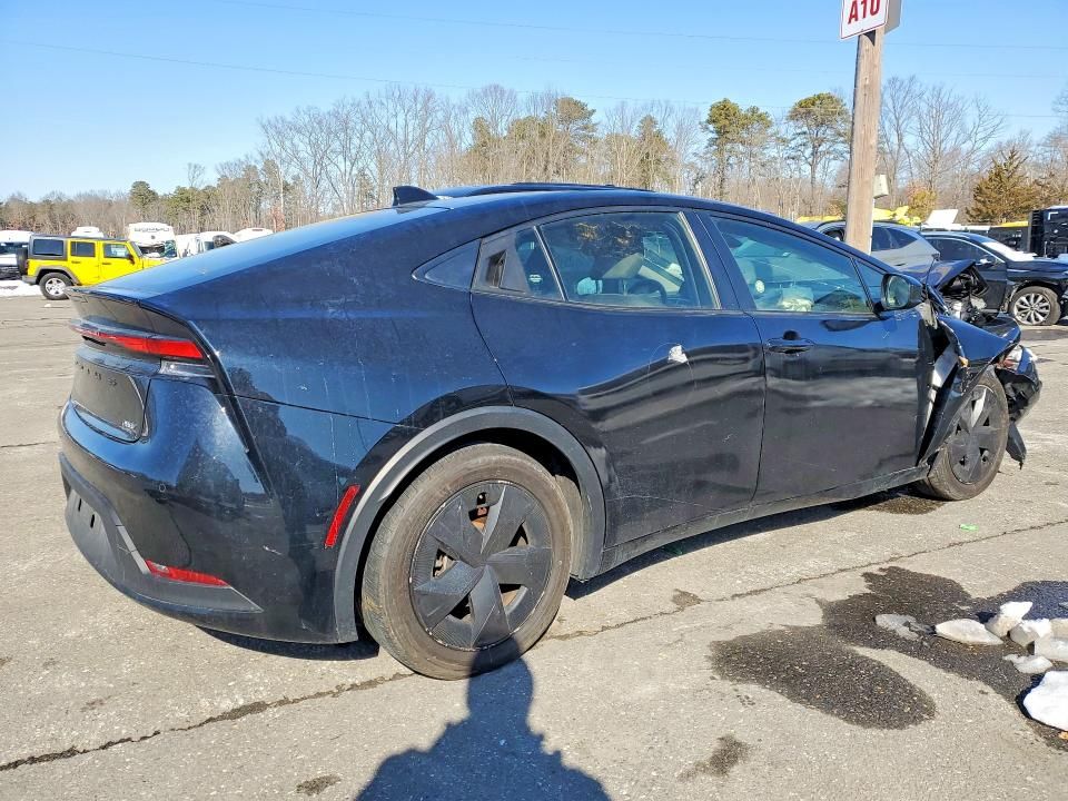 2024 Toyota Prius le