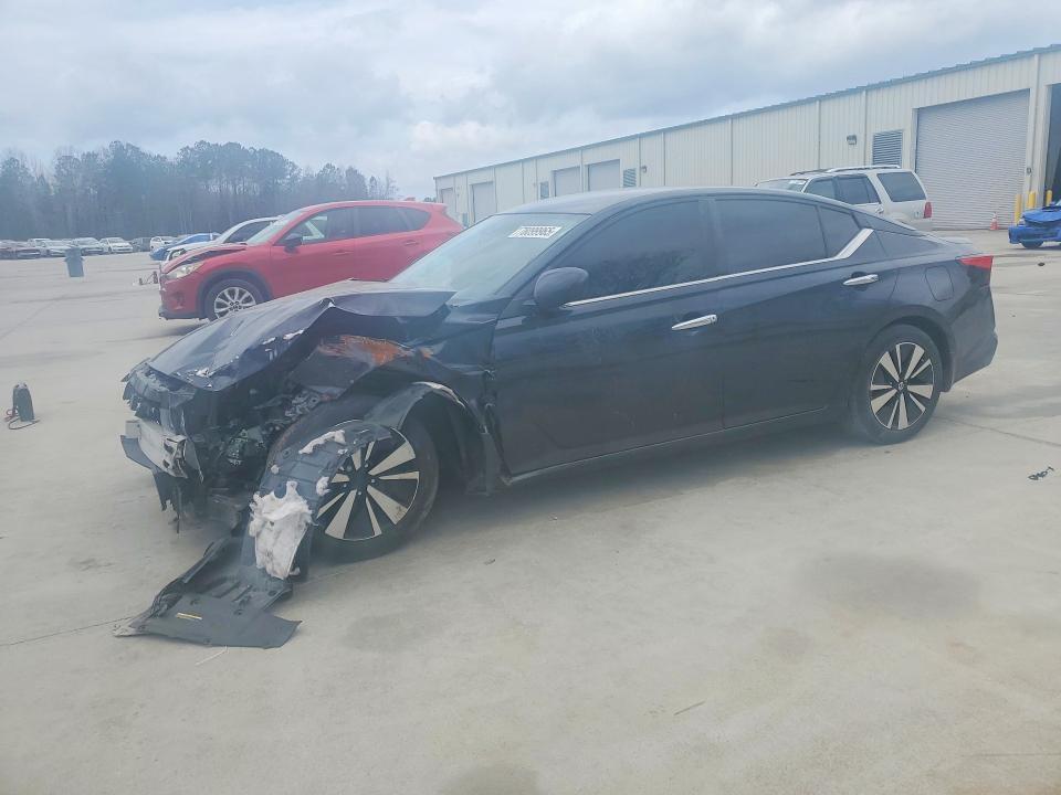 2022 Nissan Altima sv