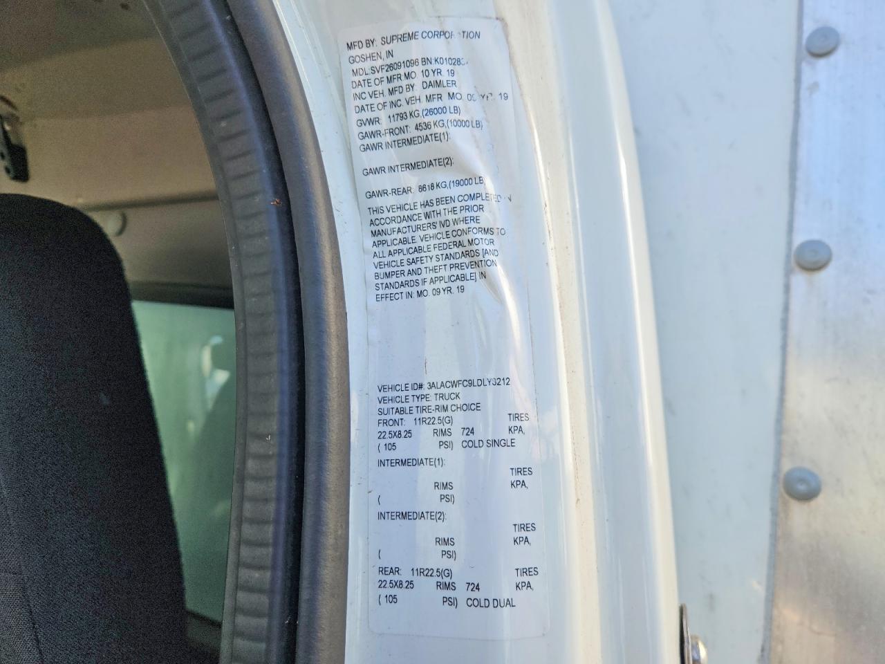2020 Freigliner 2020 Freightliner Business Class M2 BOX Truck