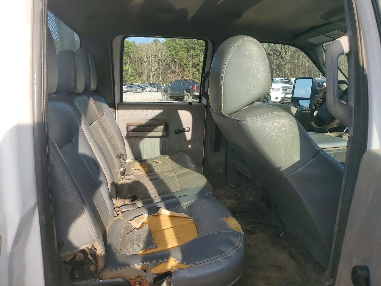 2014 Ford F350 Super Duty Flatbed Truck