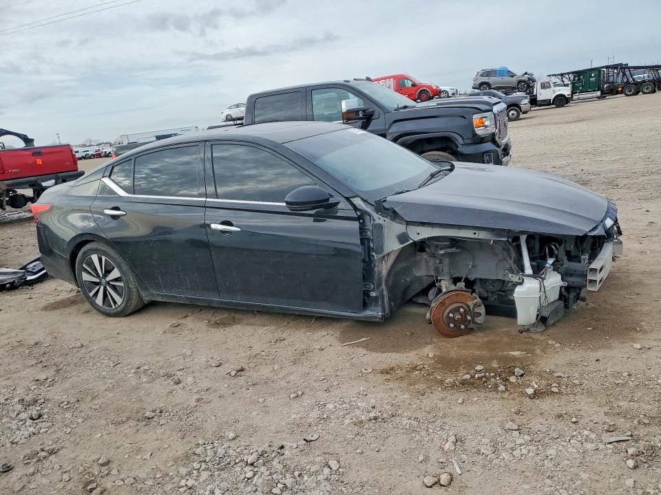 2020 Nissan Altima sl