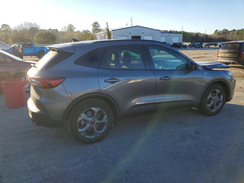 2025 Ford Escape st Line