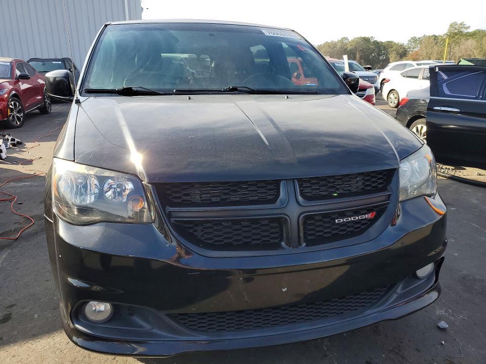 2016 Dodge Grand Caravan R/T