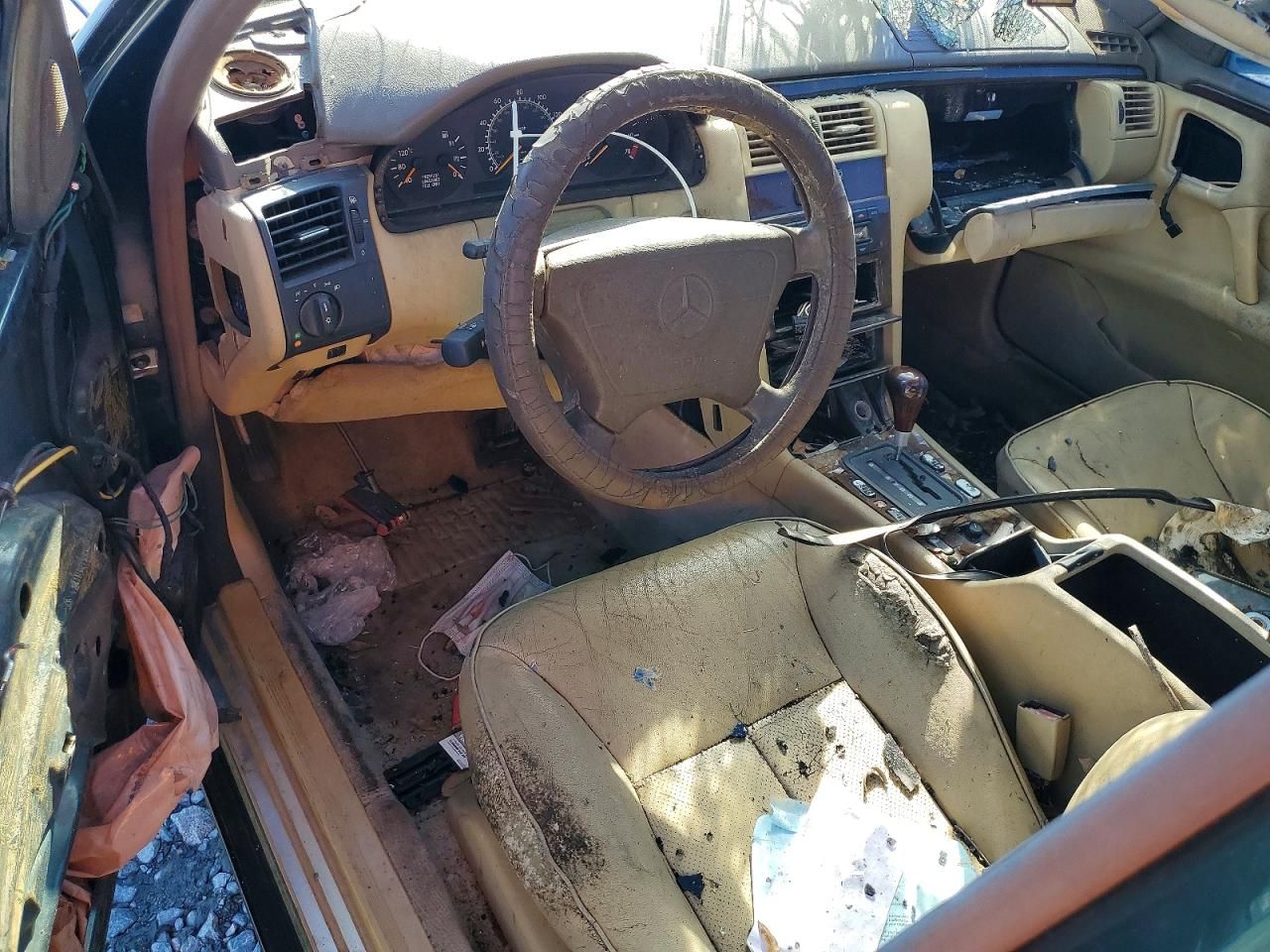 1996 Mercedes-Benz E 320