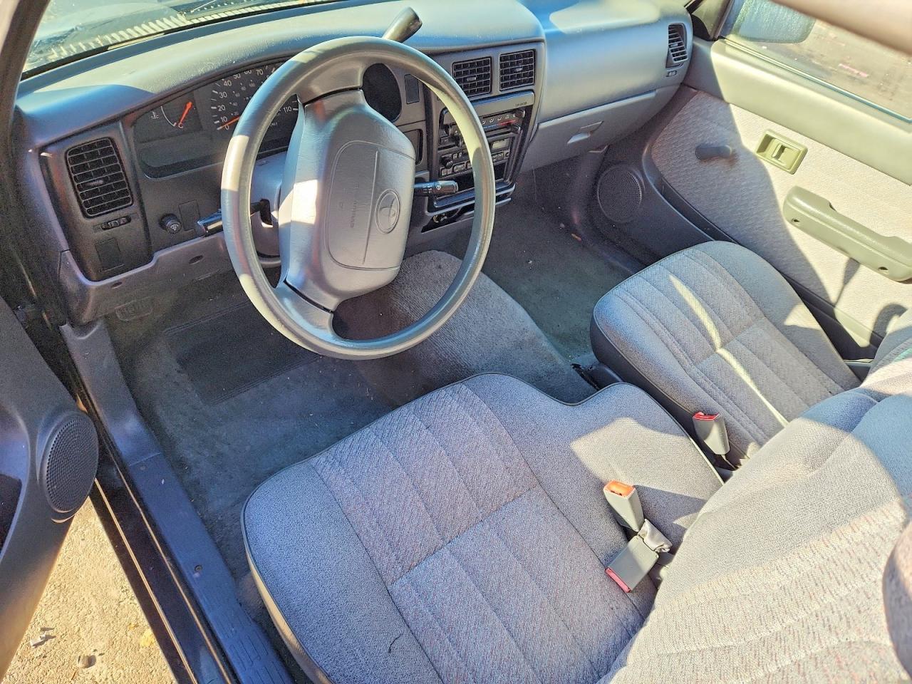 1996 Toyota Tacoma Base