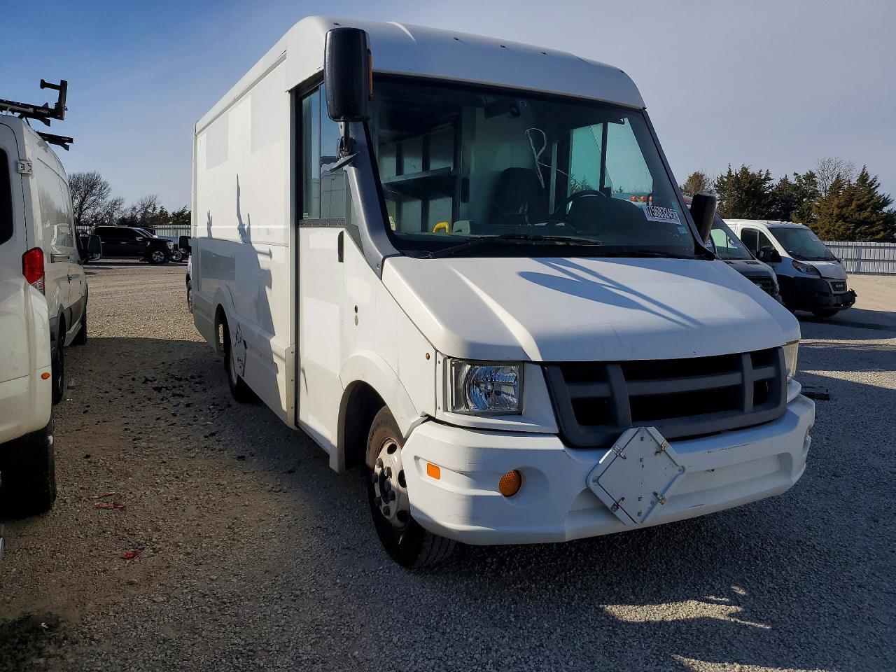 2016 Isuzu NPR Delivery Truck