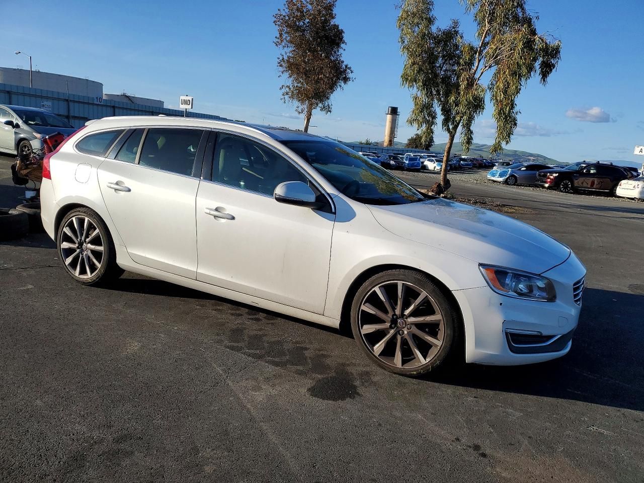 2015 Volvo V60 Premier